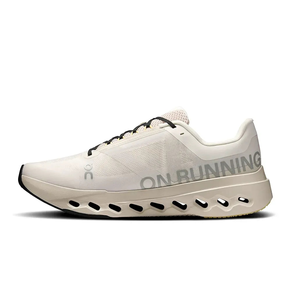 Tênis On Running Cloudsurfer Next Ivory Silver detalhe lateral
