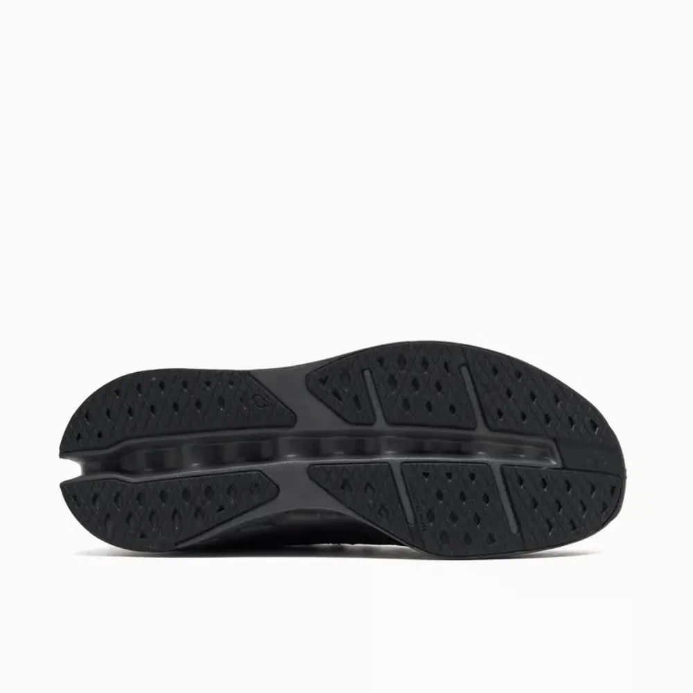 Tênis On Running Cloudsurfer Max 1 Black Gray vista traseira
