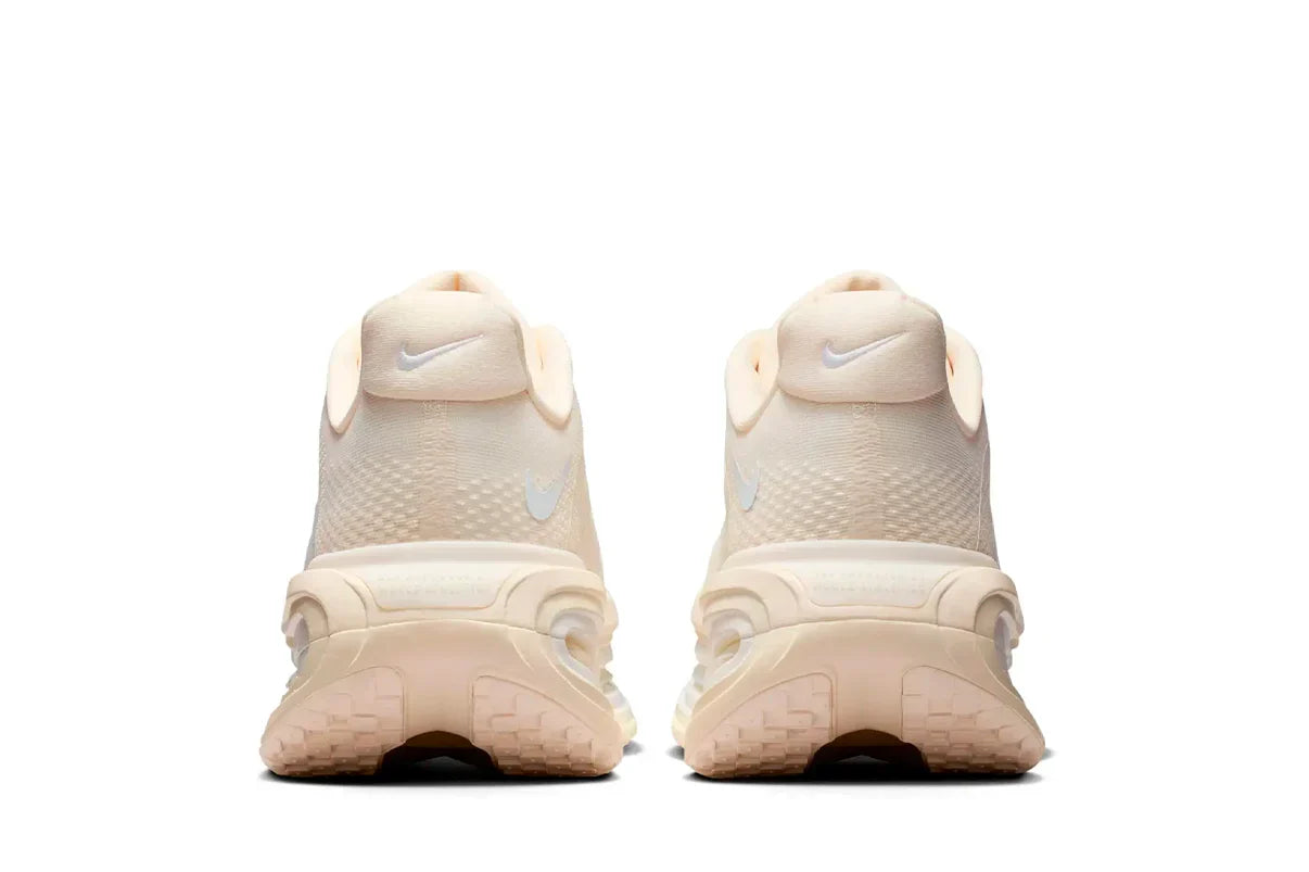 Tênis Nike Vomero Premium Chalk Bege vista traseira