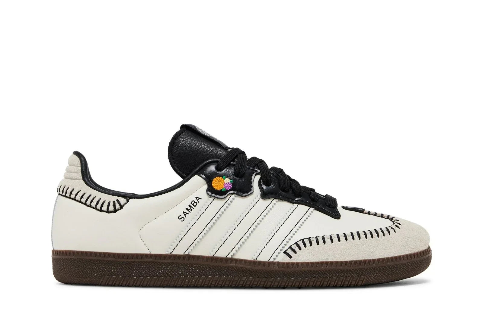 Tênis Adidas Samba Og Dia de Muertos Pack Off White Branco vista lateral