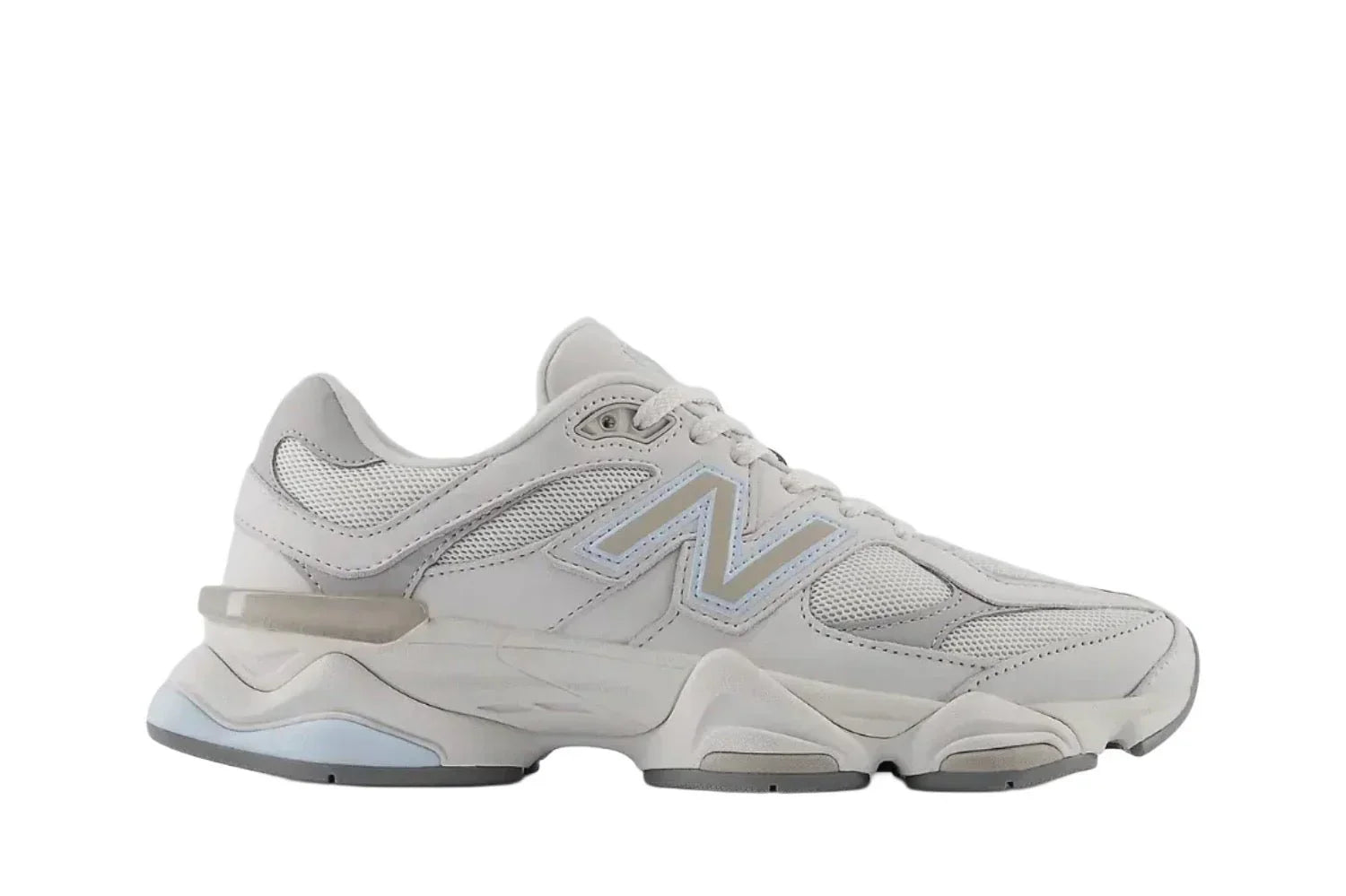Tênis New Balance 9060 Reflection Raincloud Quarry Blue Bege vista lateral