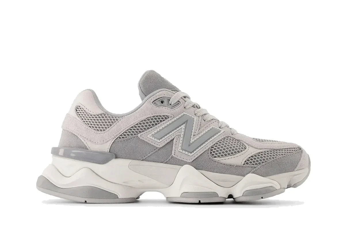 Tênis New Balance 9060 Slate Grey Raincloud Cinza vista lateral