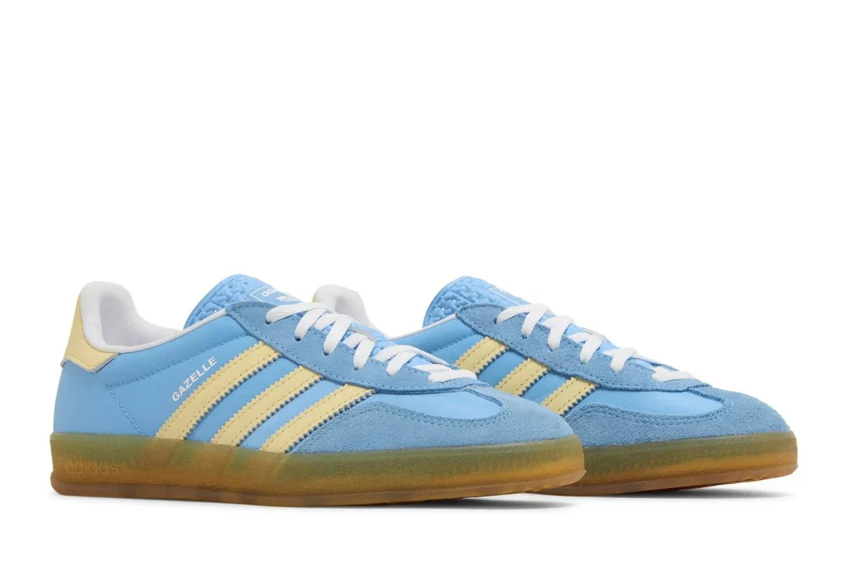 Tênis Adidas Gazelle Indoor Semi Blue Burst Almost Yellow Azul detalhe lateral