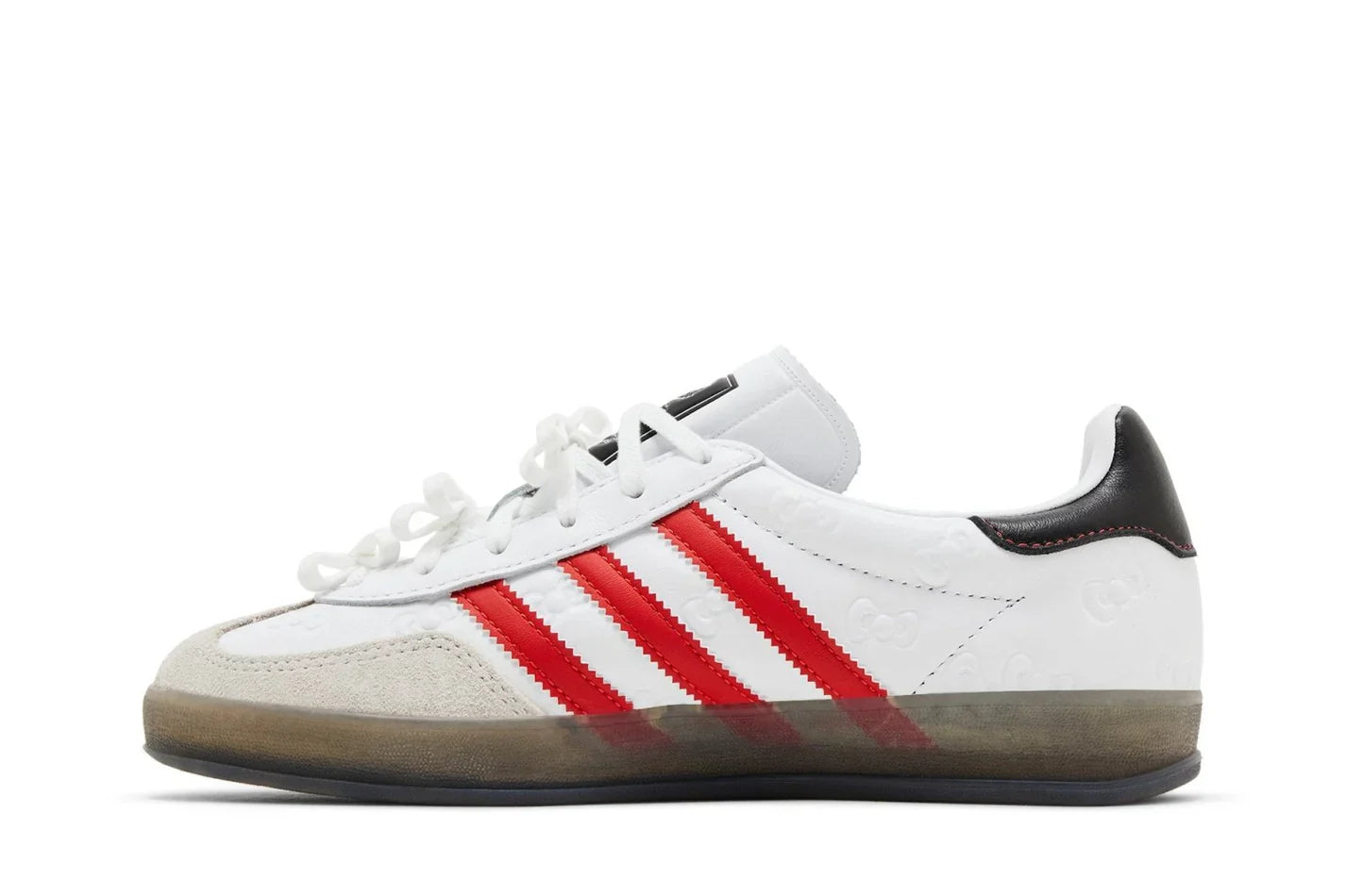 Tênis Adidas Gazelle Indoor x Hello Kity Anniversary Cloud White Red Branco detalhe lateral