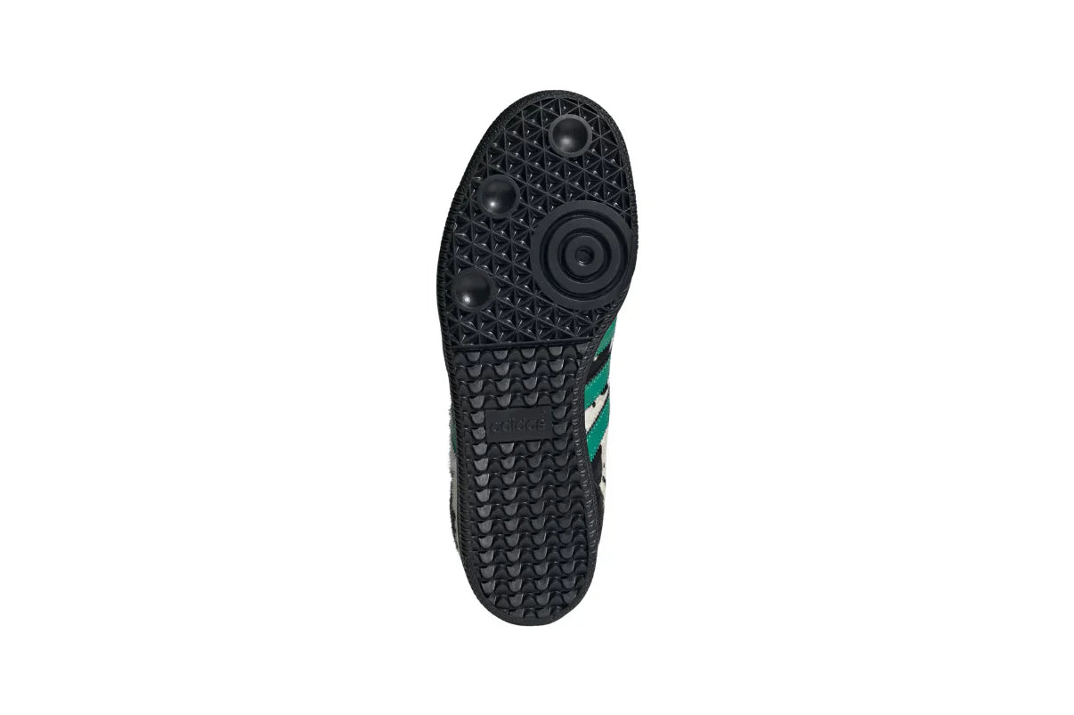 Tênis Adidas Samba LT Cow Print Black White Preto detalhe lateral