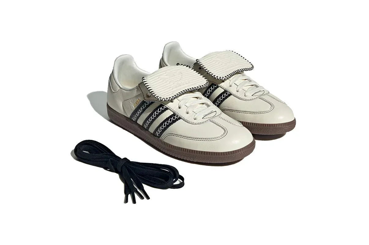Tênis Adidas Samba LT Off White/Core Black/Gum Bege detalhe lateral