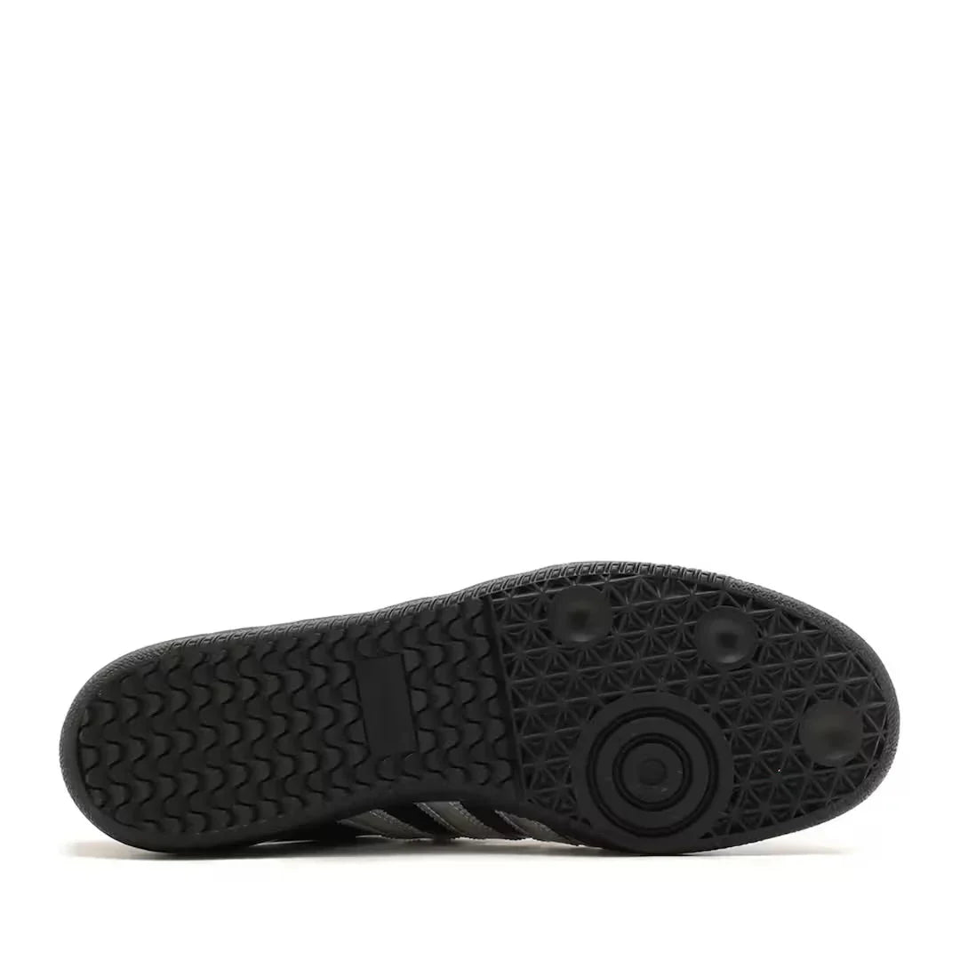 Tênis Adidas Samba x Atmos Tuxedo Preto detalhe do material