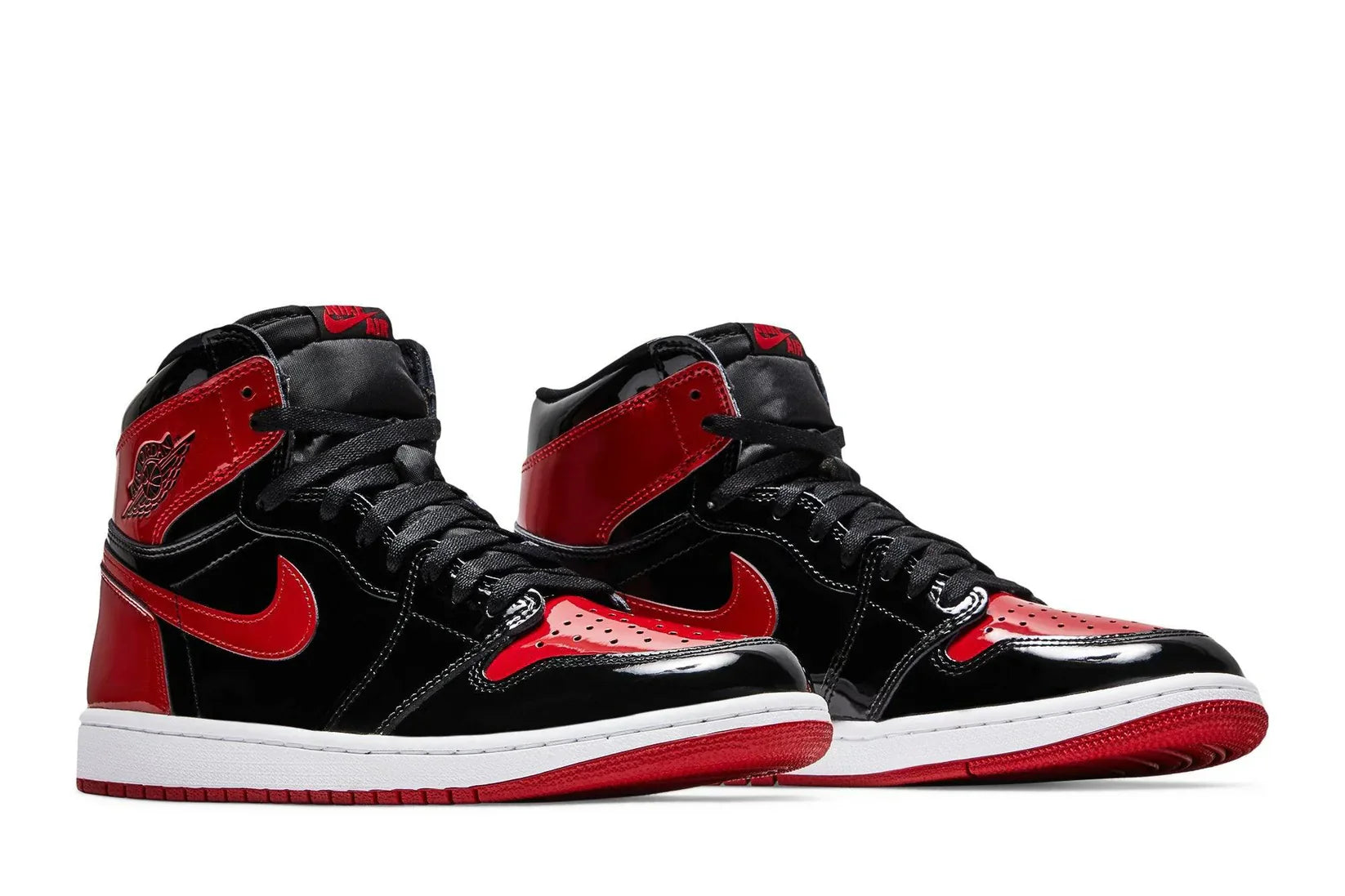 Tênis Air Jordan 1 High Patent Bred Vermelho detalhe do solado