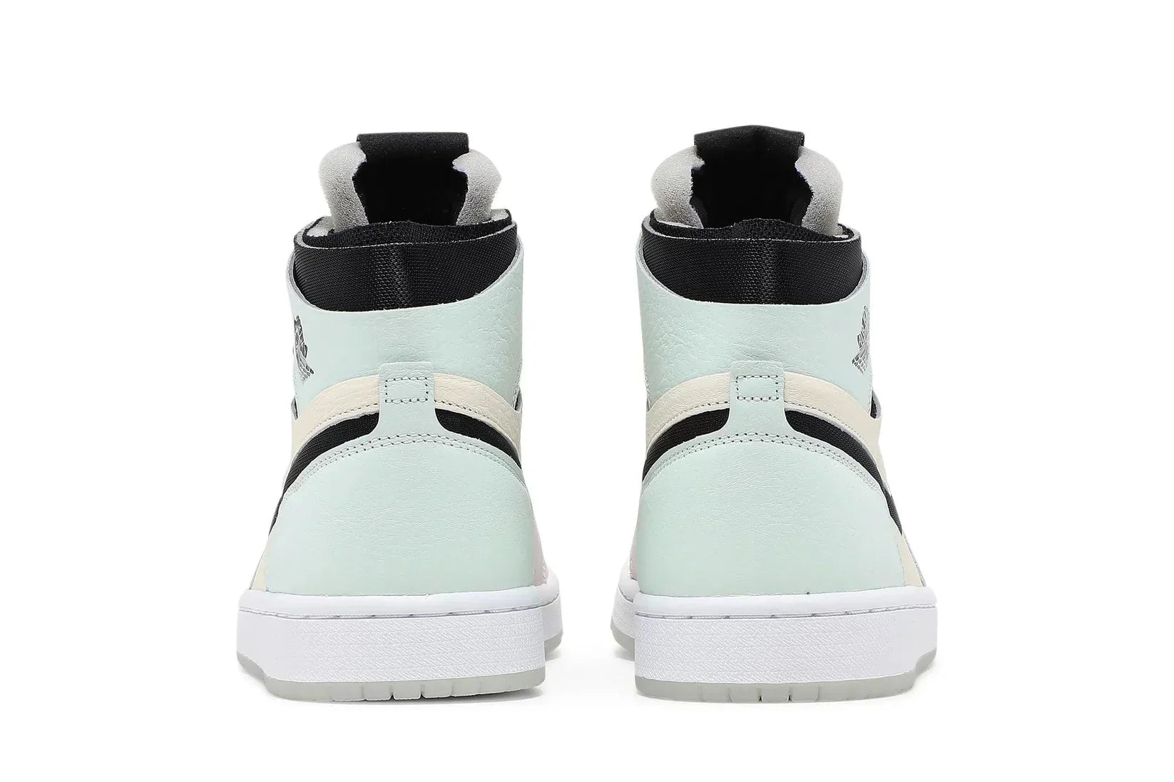 Tênis Air Jordan 1 High Zoom CMFT Easter Colorido vista traseira