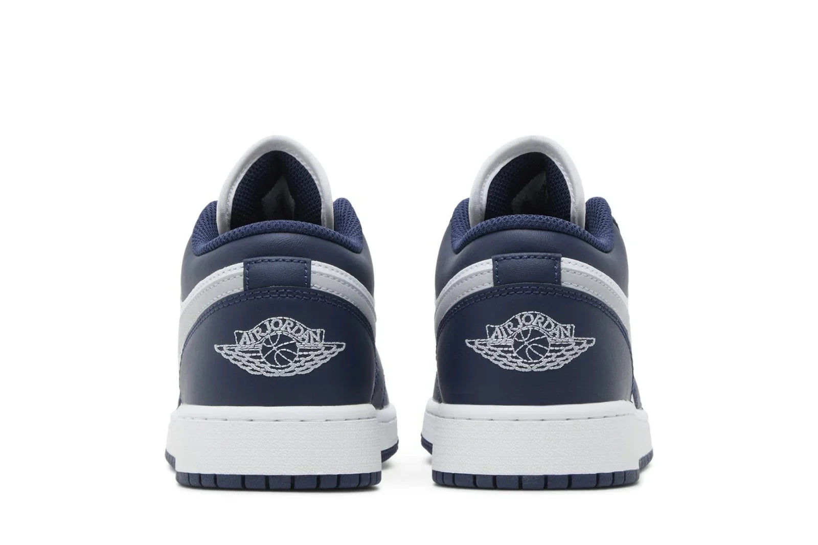 Tênis Air Jordan 1 Low Midnight Navy Wolf Grey Azul Marinho detalhe do material