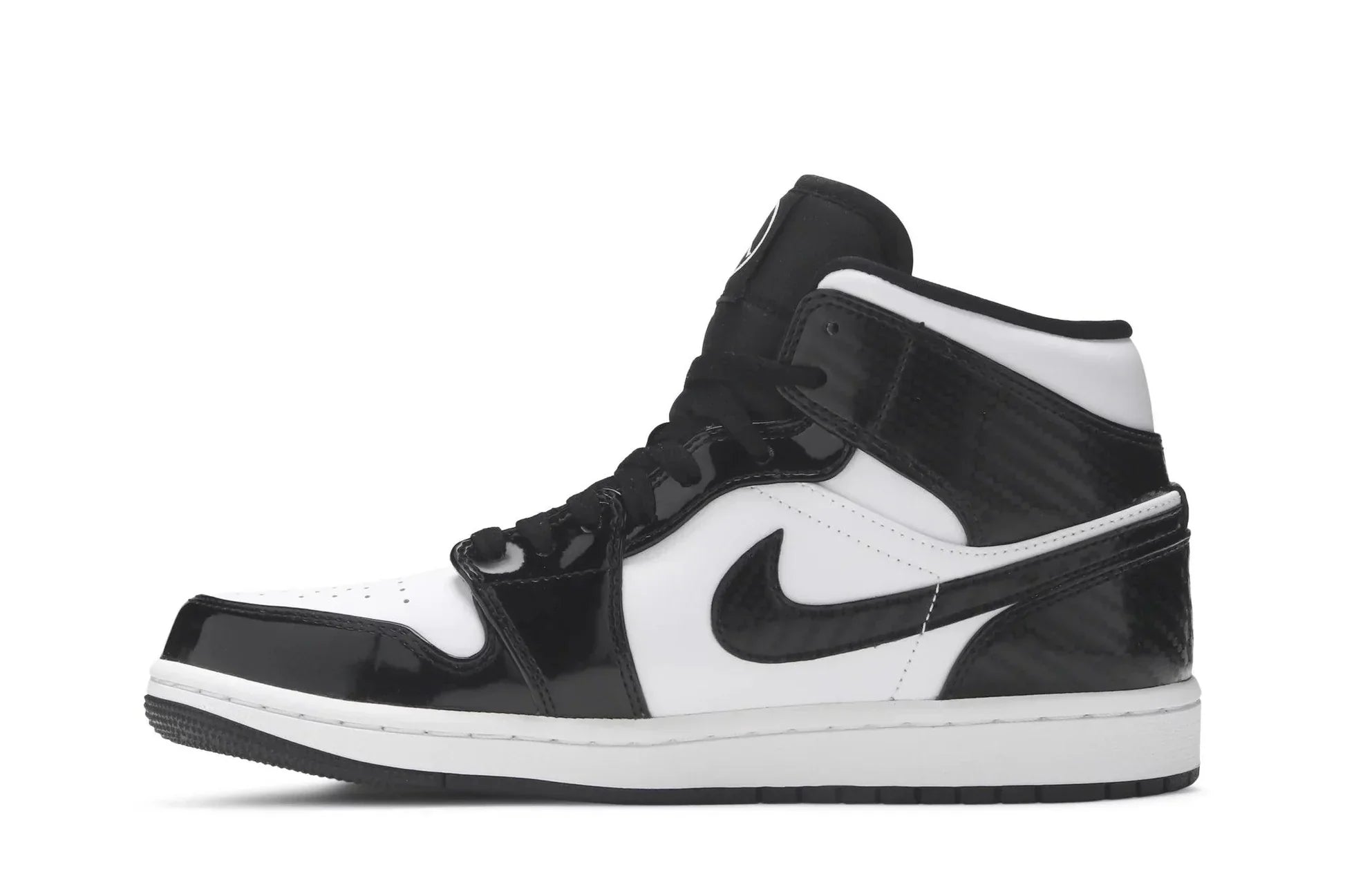 Tênis Air Jordan 1 Mid Carbon Fiber Preto vista traseira