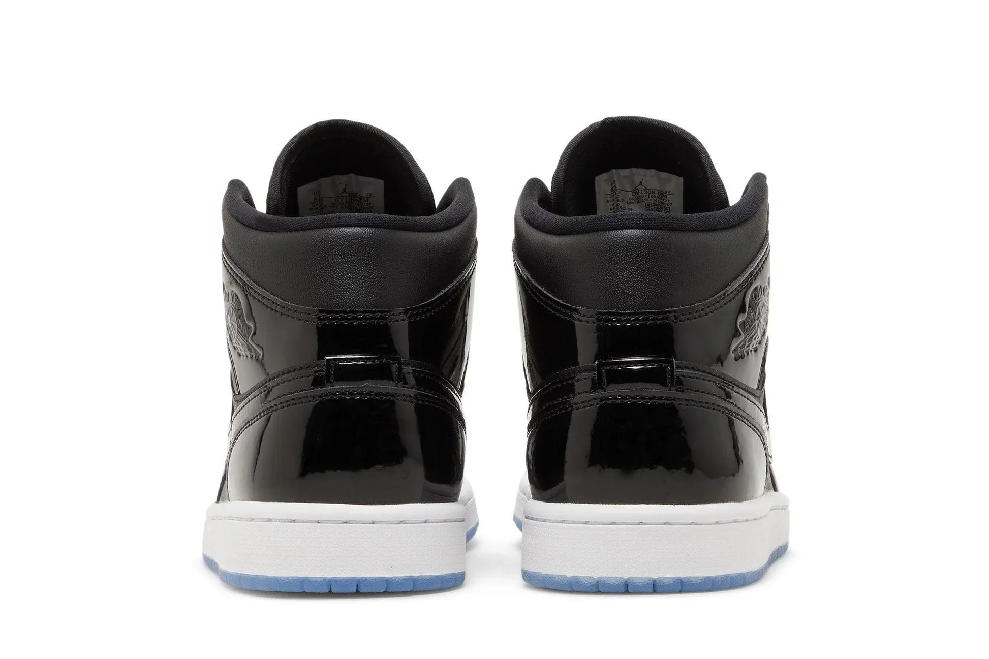 Tênis Air Jordan 1 Mid SE Space Jam Preto detalhe do solado