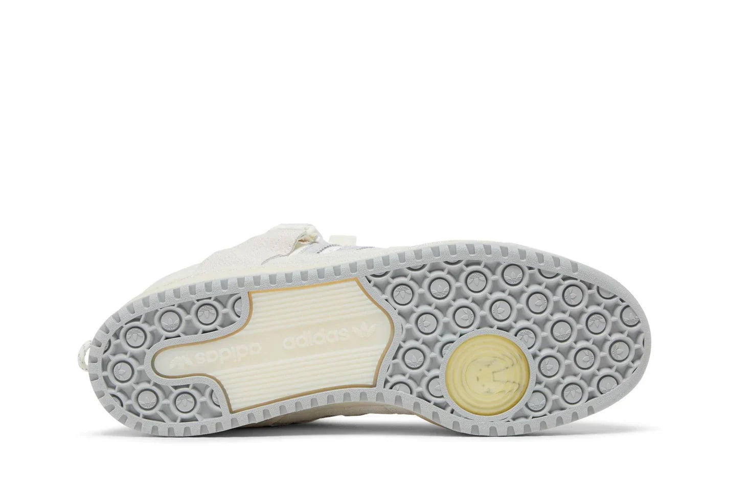 Tênis Adidas Forum Buckle Low x Bad Bunny White Branco vista traseira