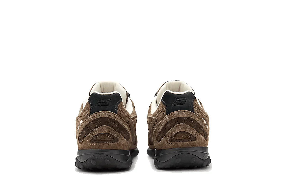 Tênis New Balance 204L Basketcase Beef & Broccoli Marrom detalhe do solado