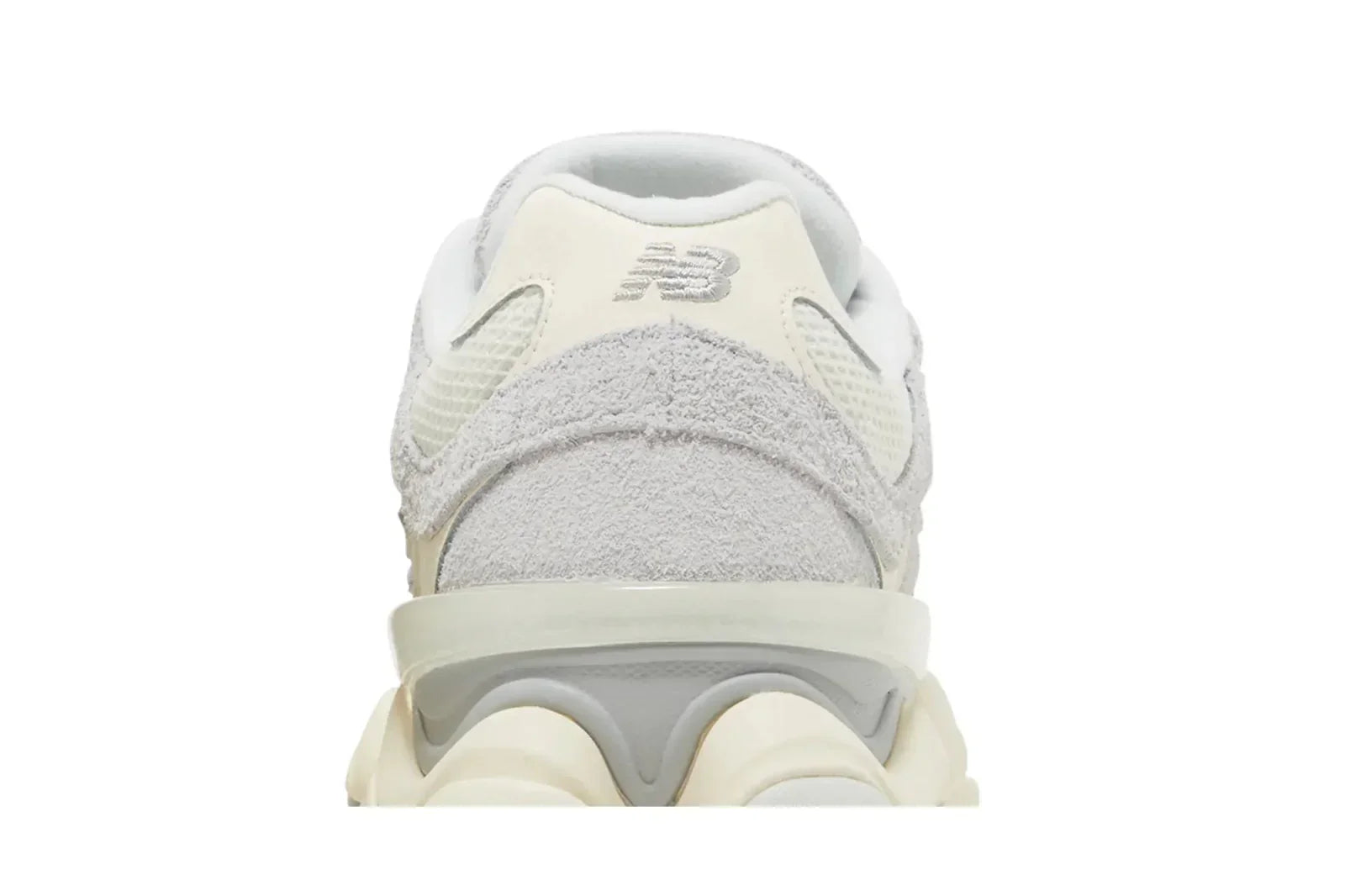 Tênis New Balance 9060 Quartz Grey Cinza detalhe do material
