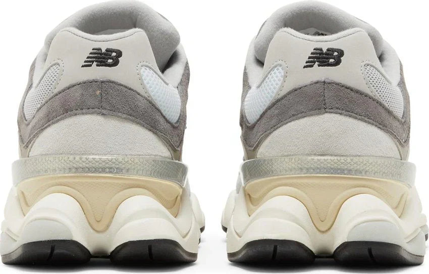 Tênis New Balance 9060 Rain Cloud Grey detalhe do solado