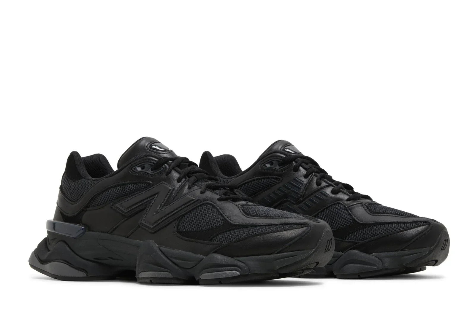 Tênis New Balance 9060 Triple Black Preto vista superior