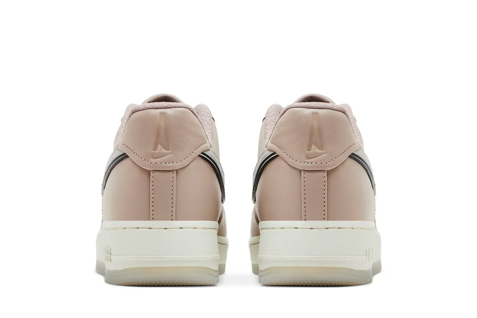 Tênis Nike Air Force 1 Low x A Ma Maniére While You Were Sleeping Rose vista traseira