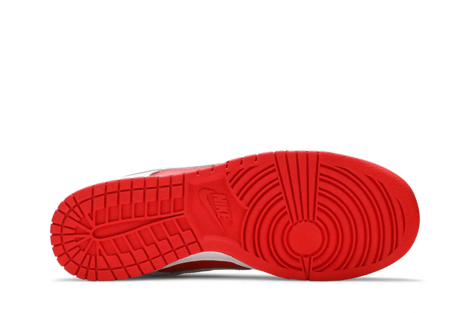 Tênis Nike Dunk Low Championship Red Vermelho vista traseira