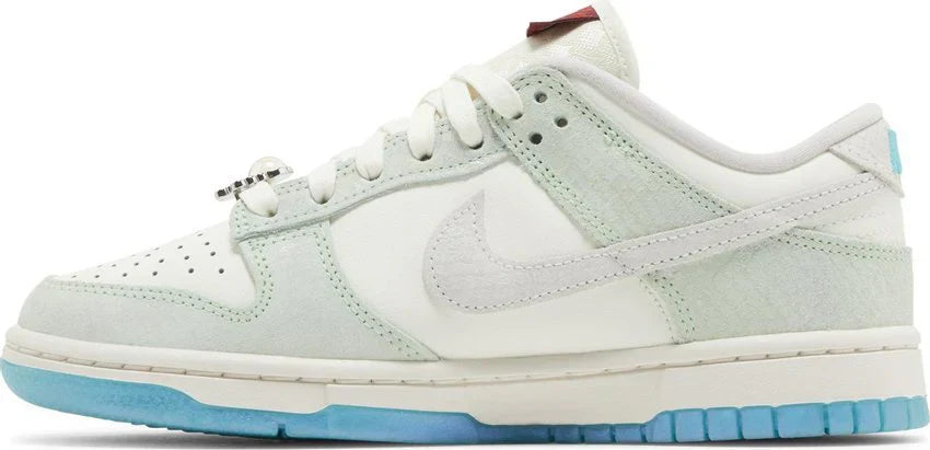 Tênis Nike Dunk Low Lx Year of Dragon 2024 Verde detalhe do solado