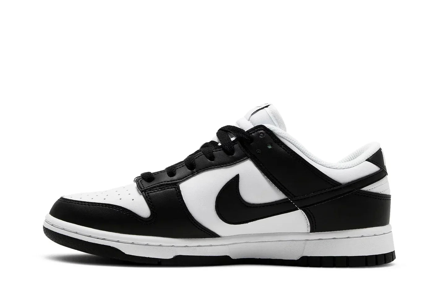 Tênis Nike Dunk Low Next Nature Black White Preto detalhe do solado