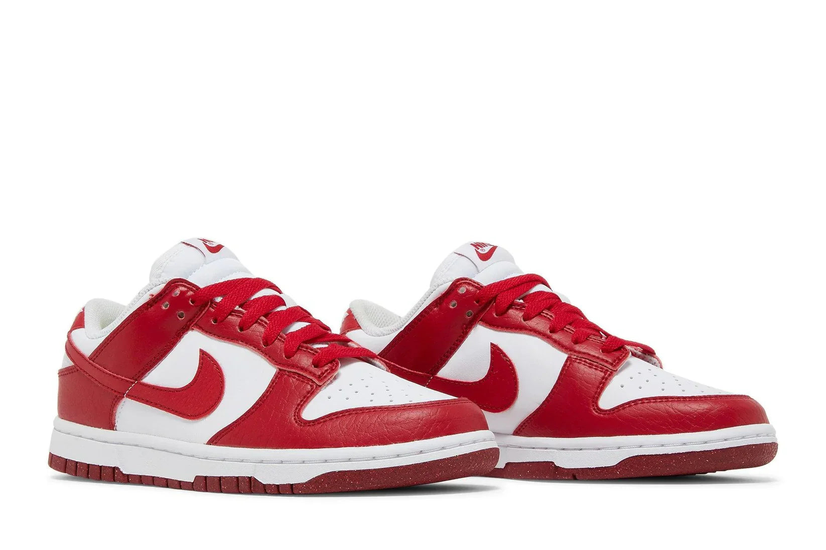 Tênis Nike Dunk Low Next Nature White Gym Red Vermelho vista superior