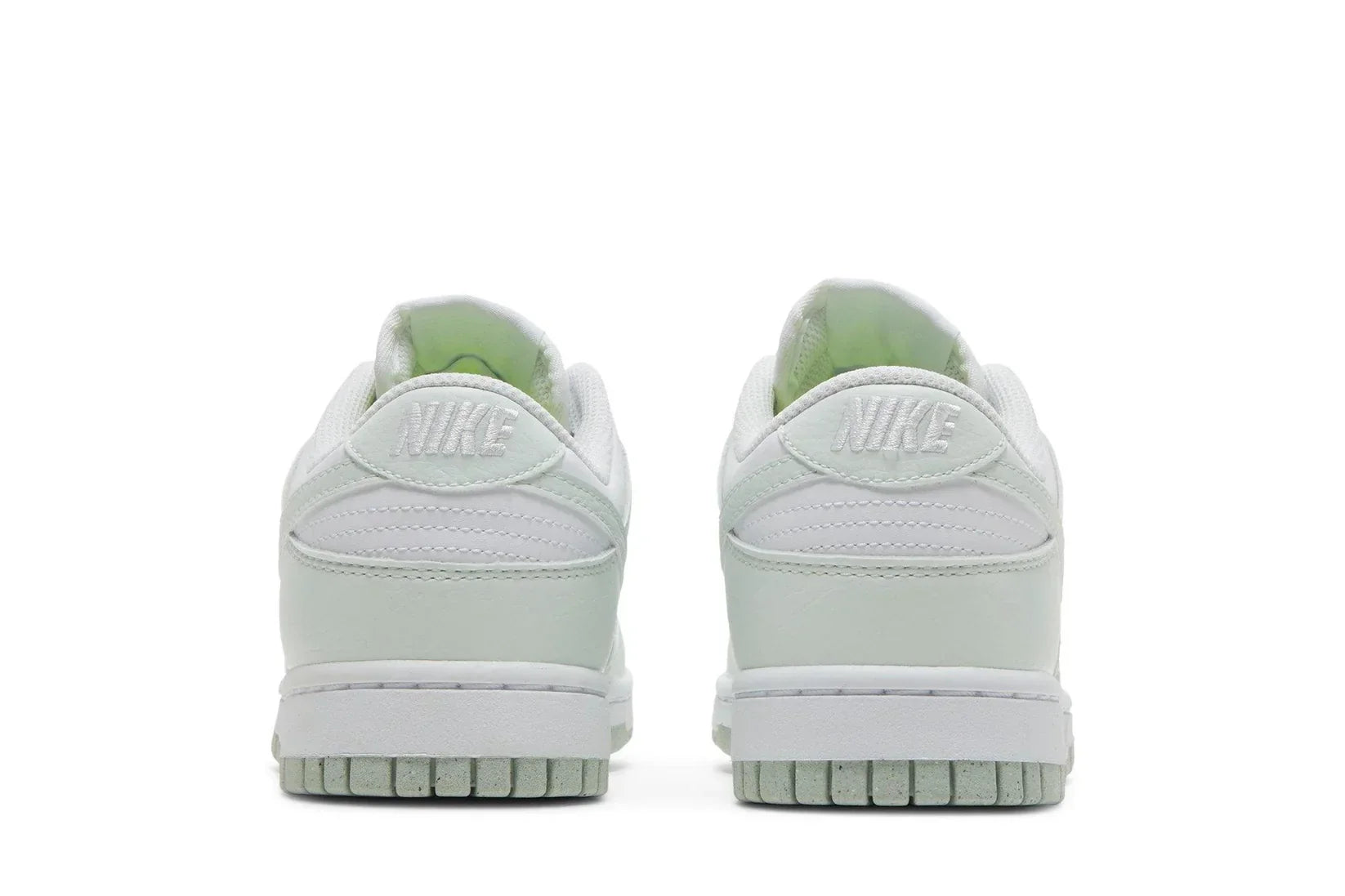 Tênis Nike Dunk Low Next Nature White Mint Verde detalhe do material