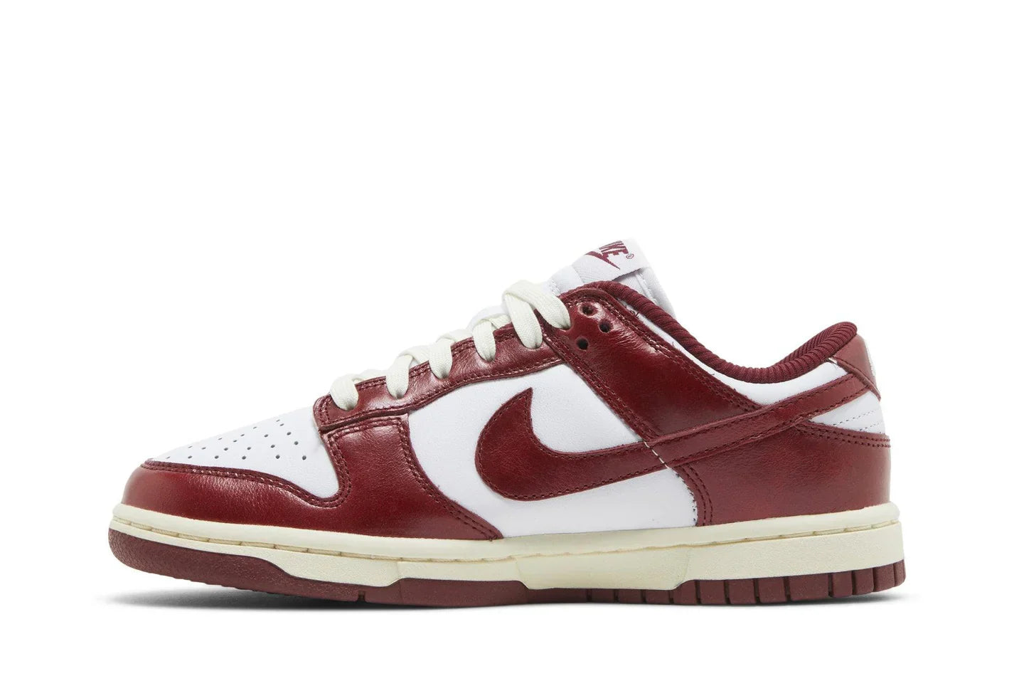 Tênis Nike Dunk Low PRM Vintage Team Red Vermelho vista superior