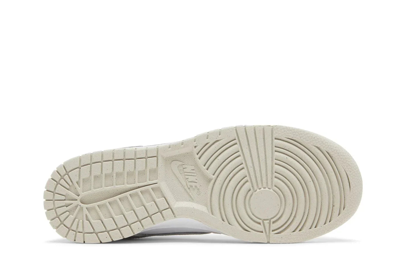 Tênis Nike Dunk Low SE Just Do It White Phantom Branco vista traseira