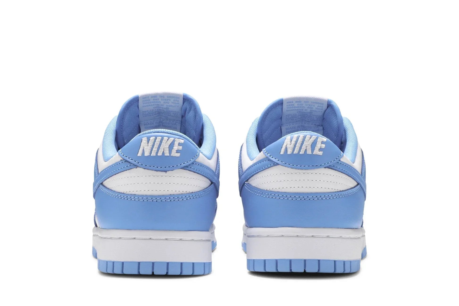Tênis Nike Dunk Low University Blue Azul detalhe do solado
