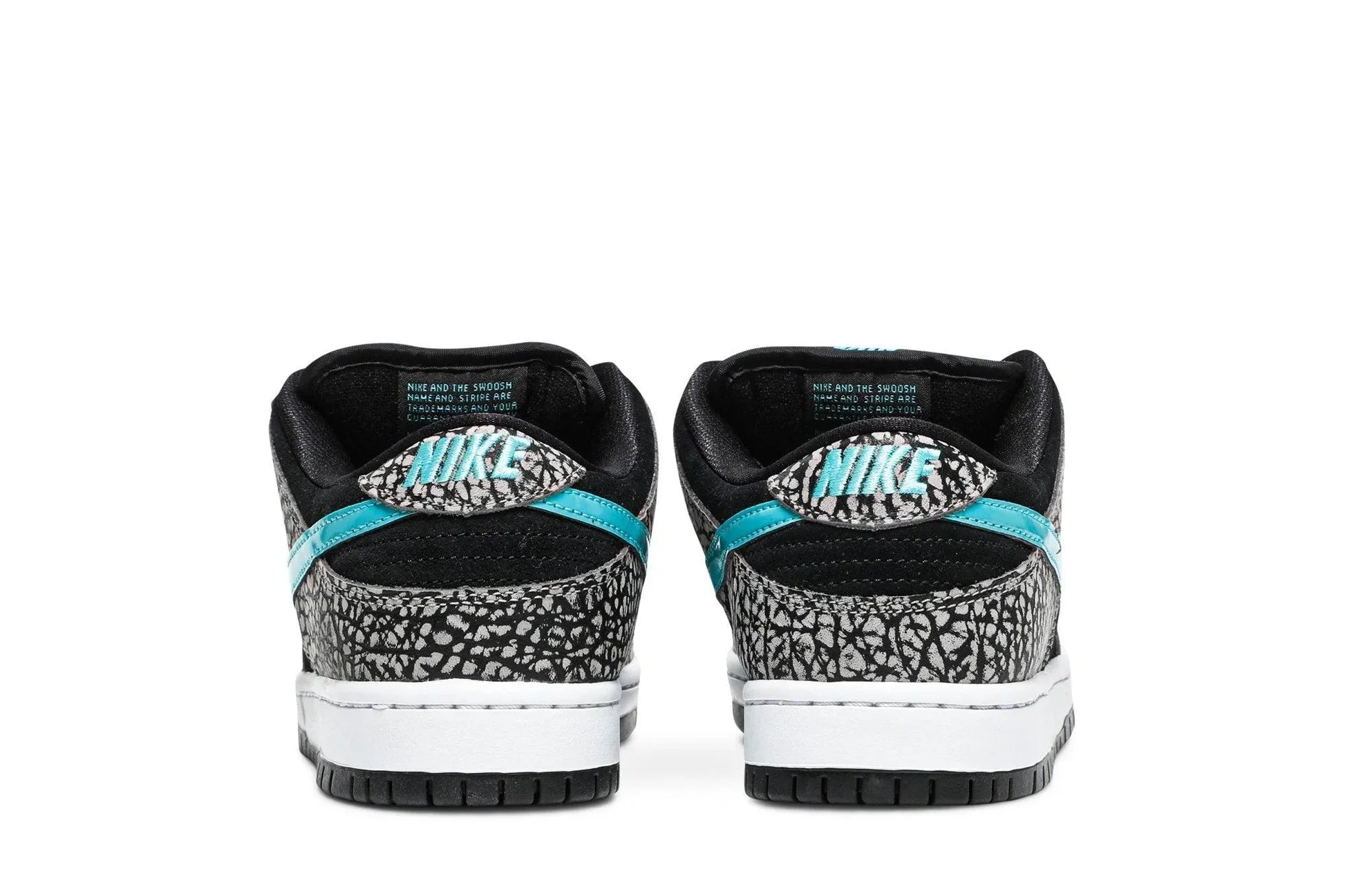 Tênis Nike SB Dunk Low Elephant Colorido detalhe do material
