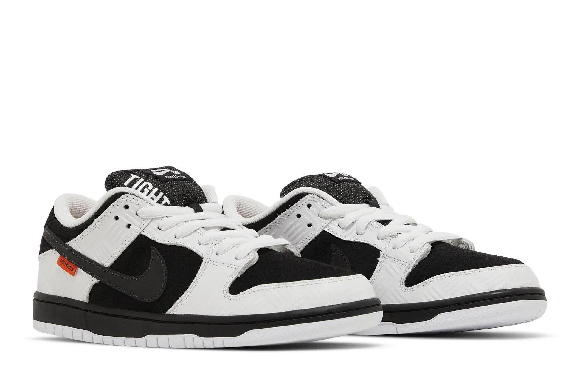 Tênis TIGHTBOOTH x Nike SB Dunk Low Pro Black White Preto vista superior