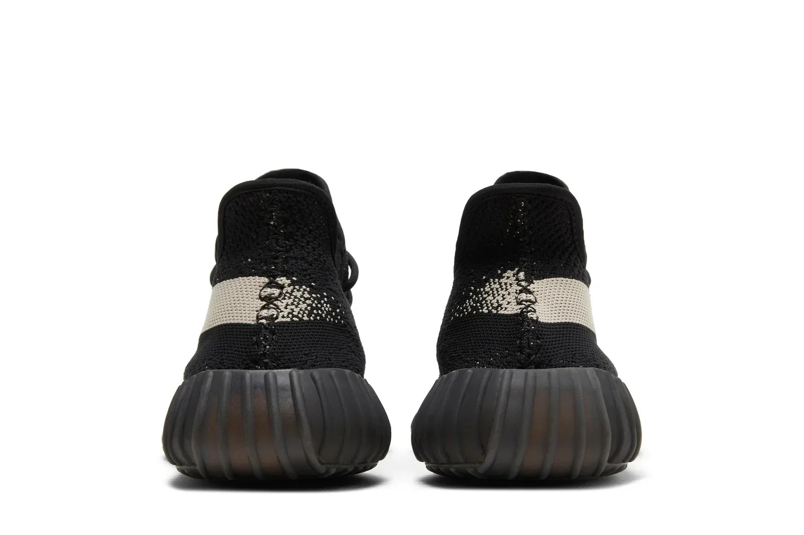Tênis Yeezy Boost 350 V2 Oreo Preto detalhe do solado