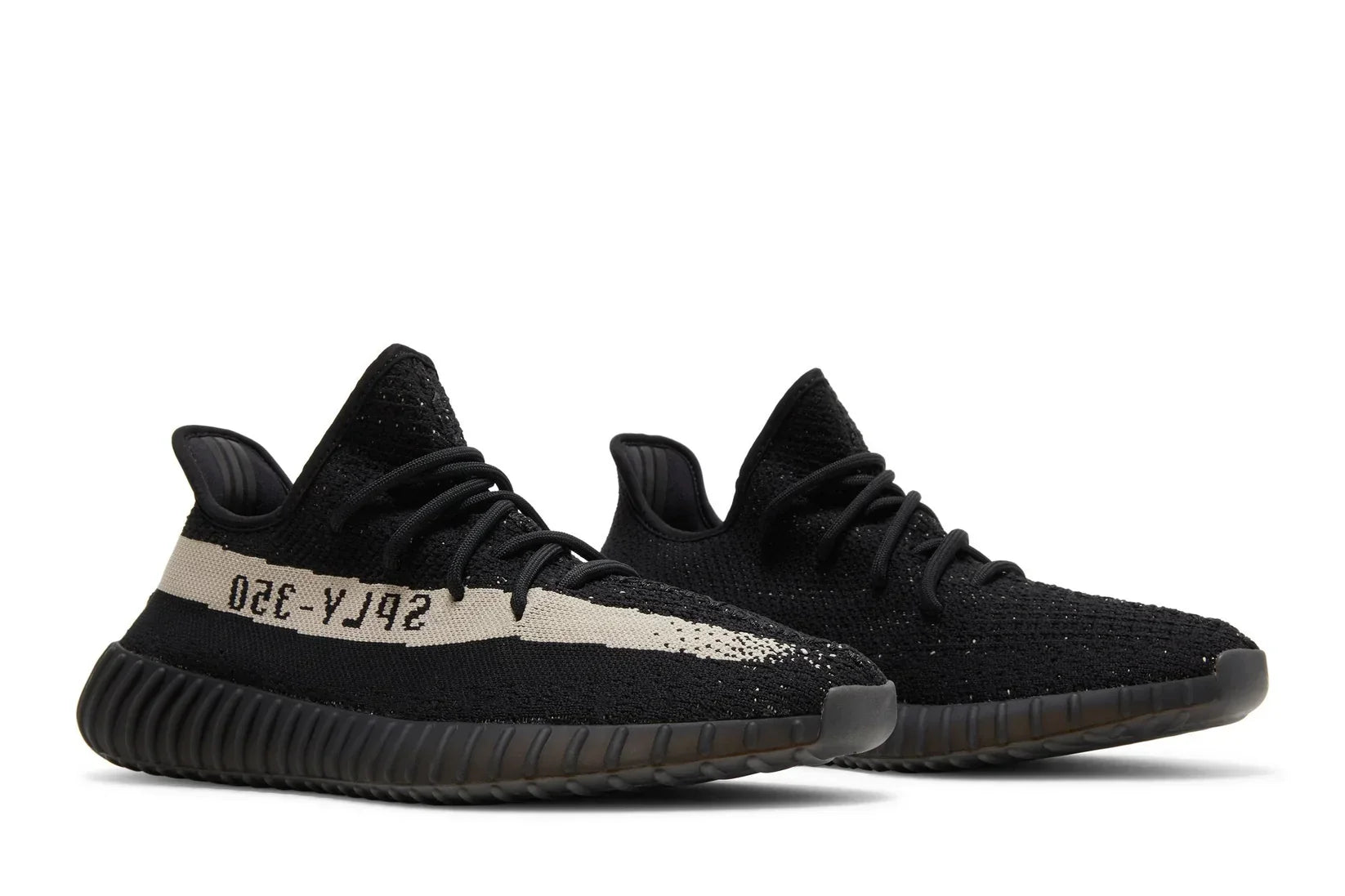 Tênis Yeezy Boost 350 V2 Oreo Preto detalhe lateral