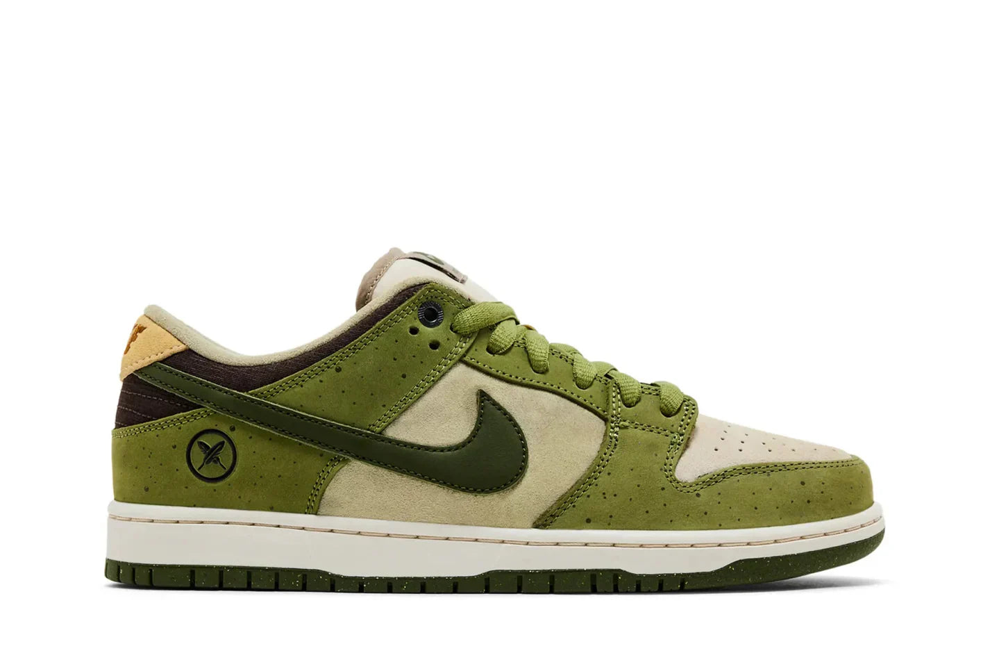 Tênis Yuto Horigome x Dunk Low SB Matcha vista lateral
