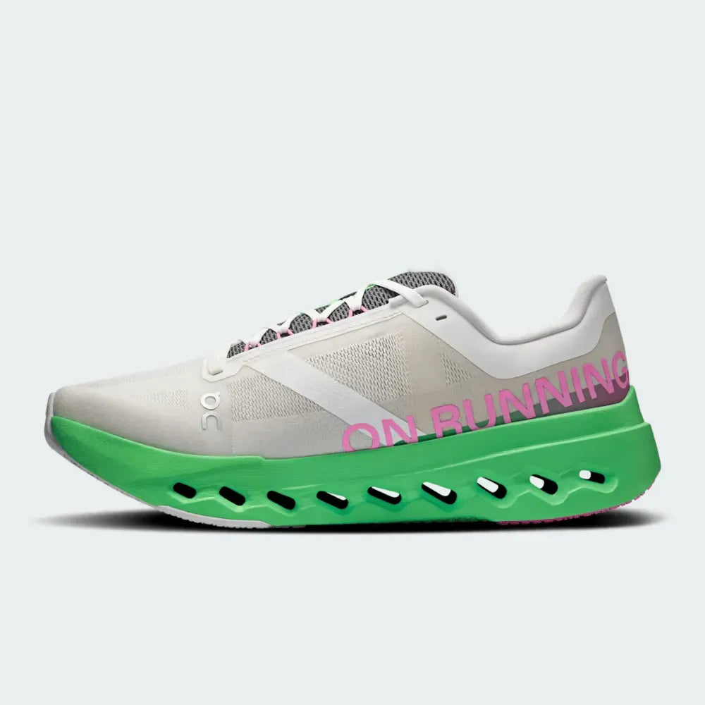 Tênis On Running Cloudsurfer Next Wolf Honeydew detalhe lateral