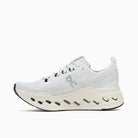 Tênis On Running Cloudsurfer Max Triple White detalhe lateral