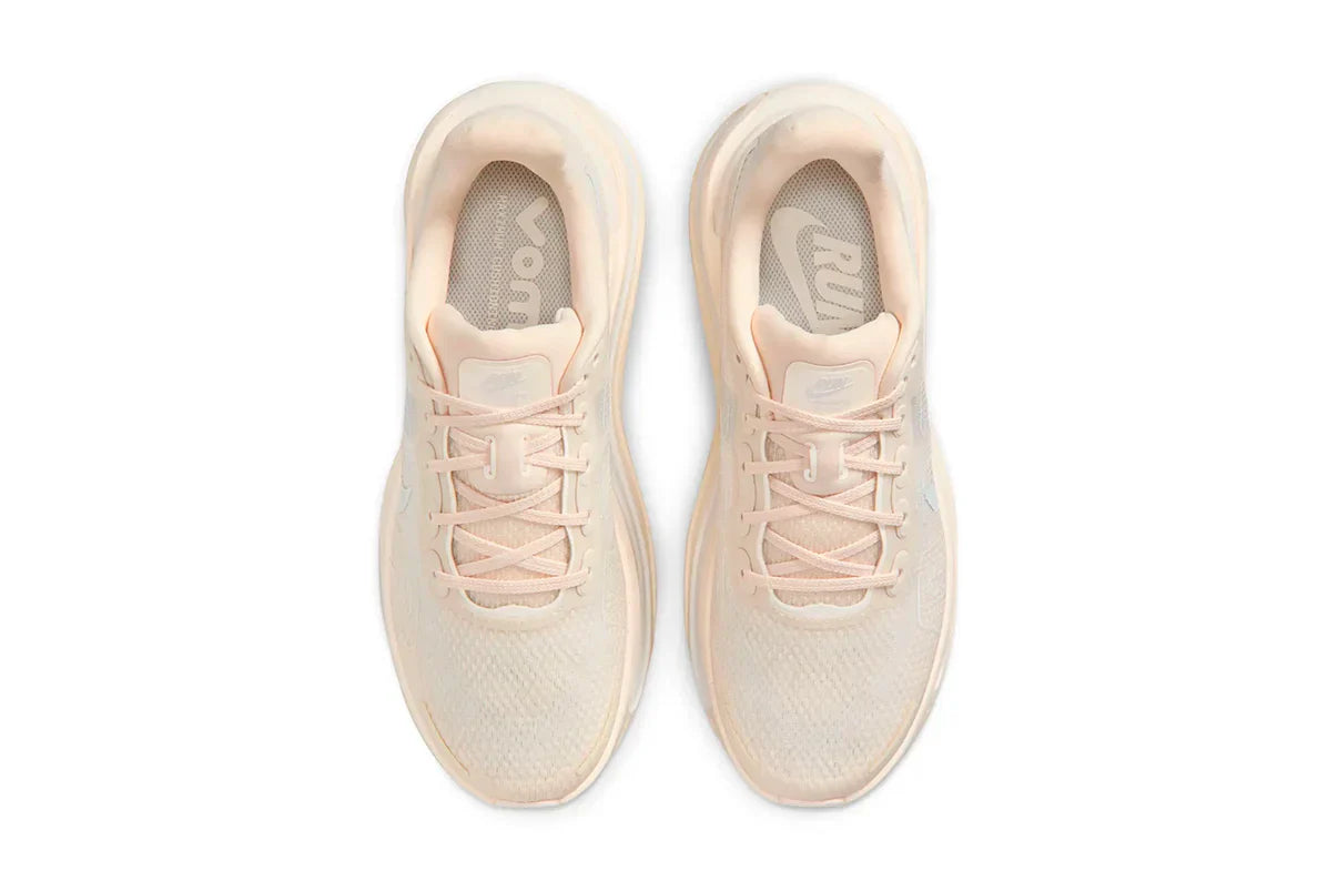 Tênis Nike Vomero Premium Chalk Bege detalhe do material