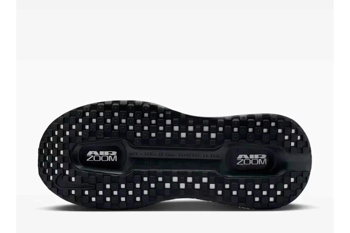 Tênis Nike Vomero Premium SP Black Mini Chrome Swoosh Preto detalhe do material