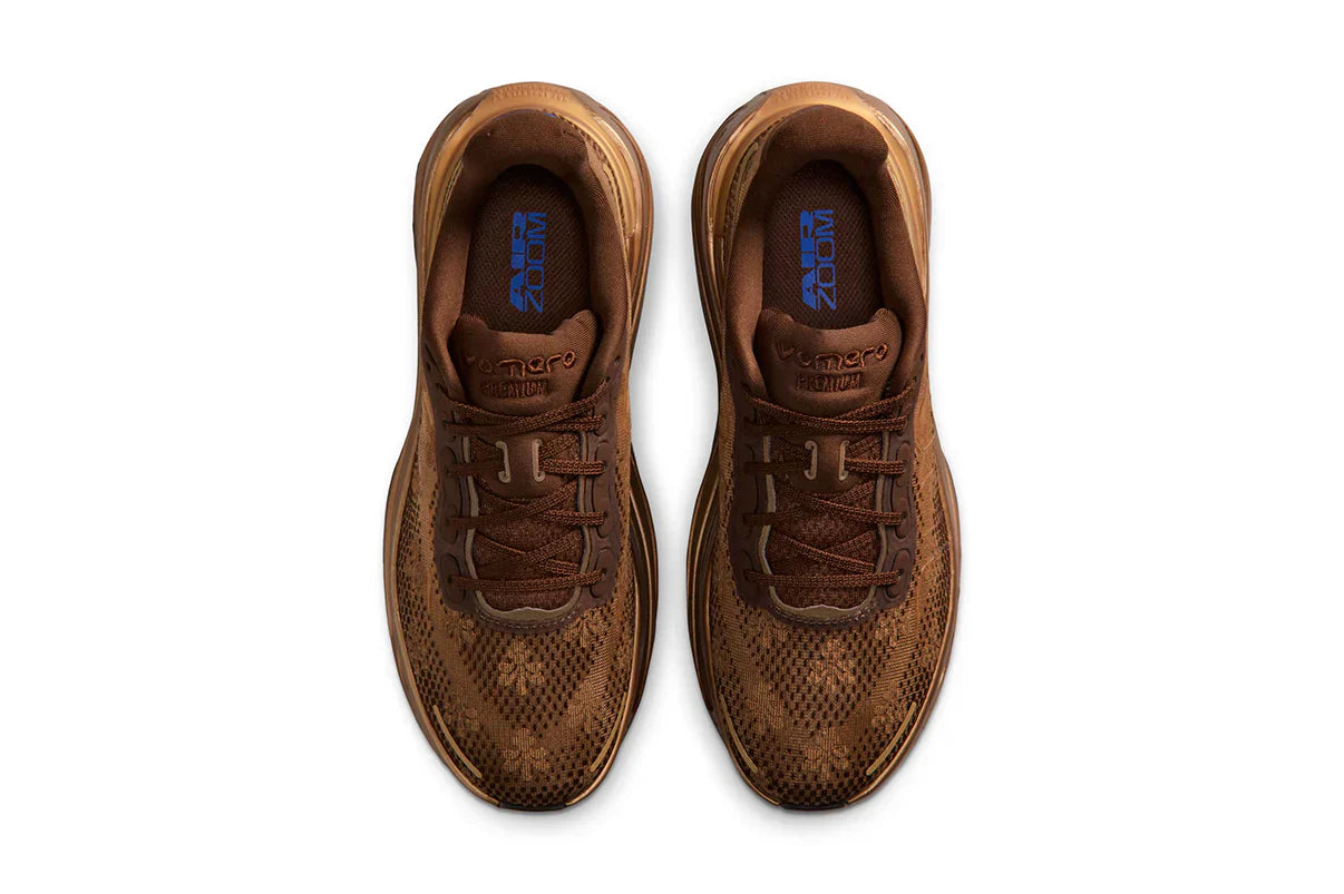 Tênis Nike Vomero Premium Flat Stout Marrom detalhe do solado
