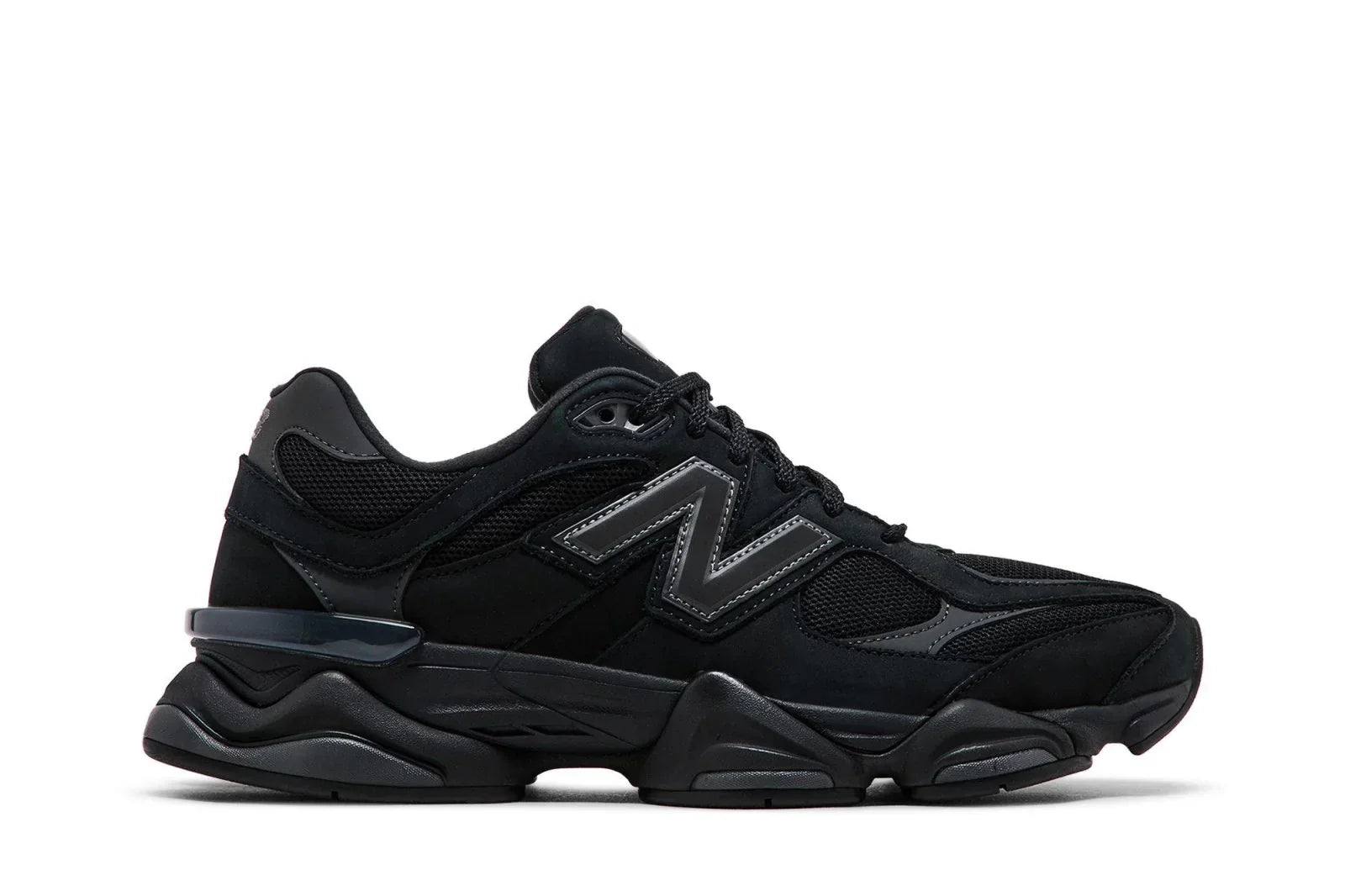 Tênis New Balance 9060 Black Cement Black Cat Preto vista lateral
