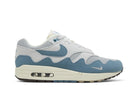Tênis Nike Air Max 1 x Patta Noise Aqua Azul vista lateral