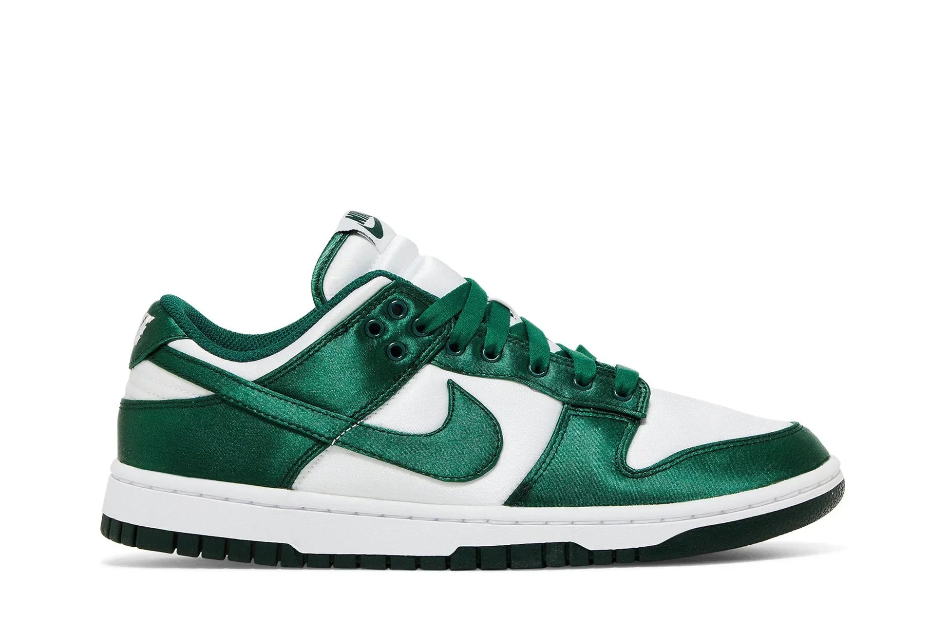 Tênis Nike Dunk Low Satin Green Verde vista lateral