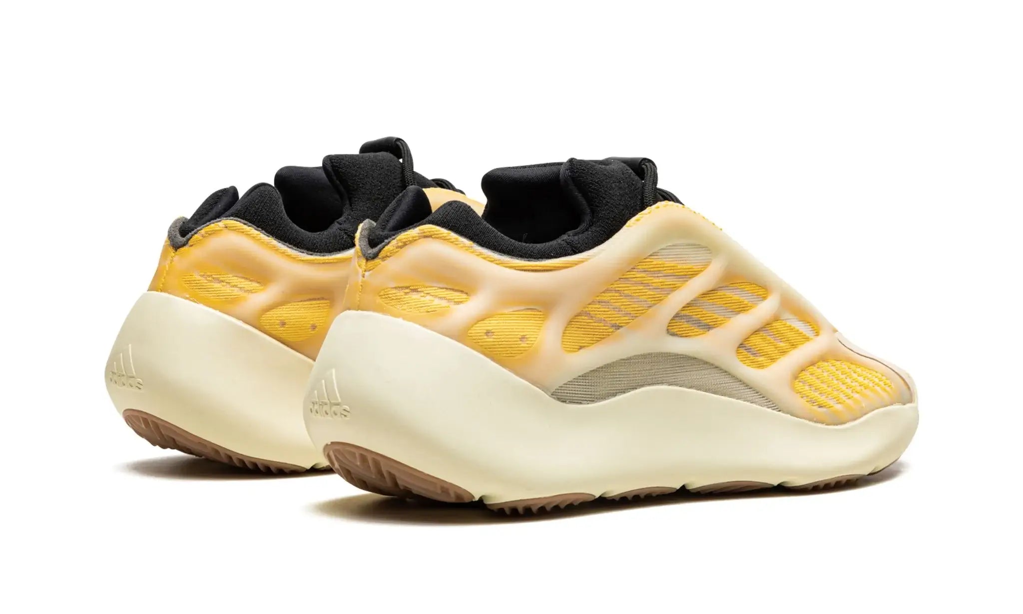 Tênis Adidas Yeezy 700 v3 'Mono Safflower' - HP5425