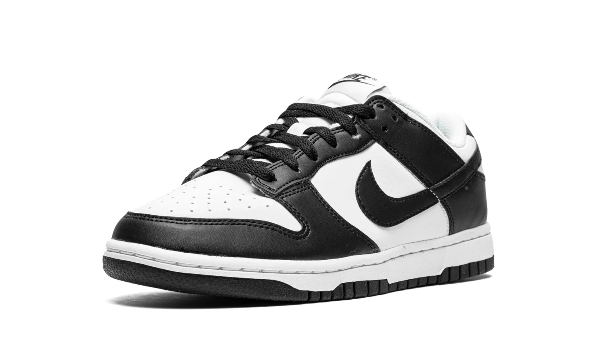 Tênis Nike Dunk Low Next Nature Feminino "Black and White" Preto e Branco - DD1873-102