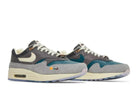 Tênis Kasina x Nike Air Max 1 Won-Ang Grey vista superior