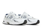 Tênis New Balance 530 White Natural Indigo Branco detalhe do material