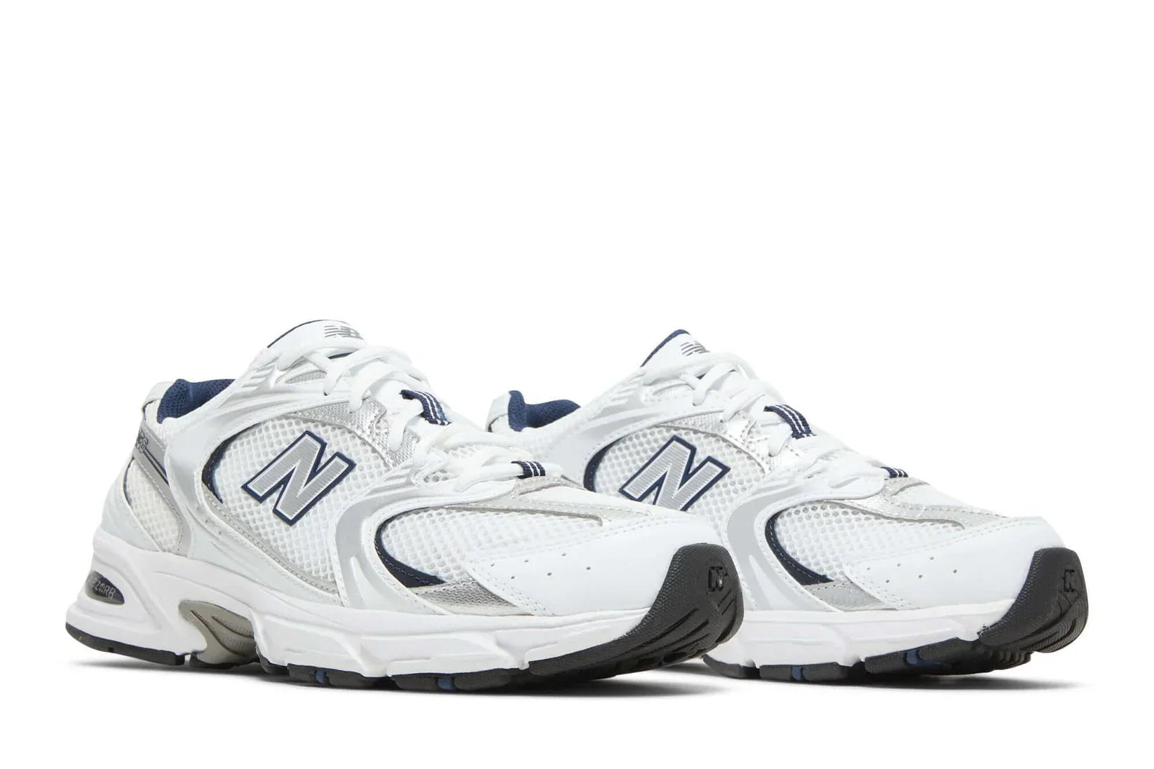 Tênis New Balance 530 White Natural Indigo Branco detalhe do material