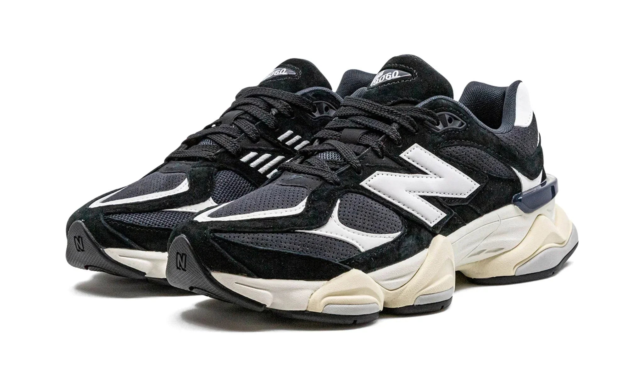 Tênis New Balance 9060 "Black White" Preto / Branco - U9060AAA