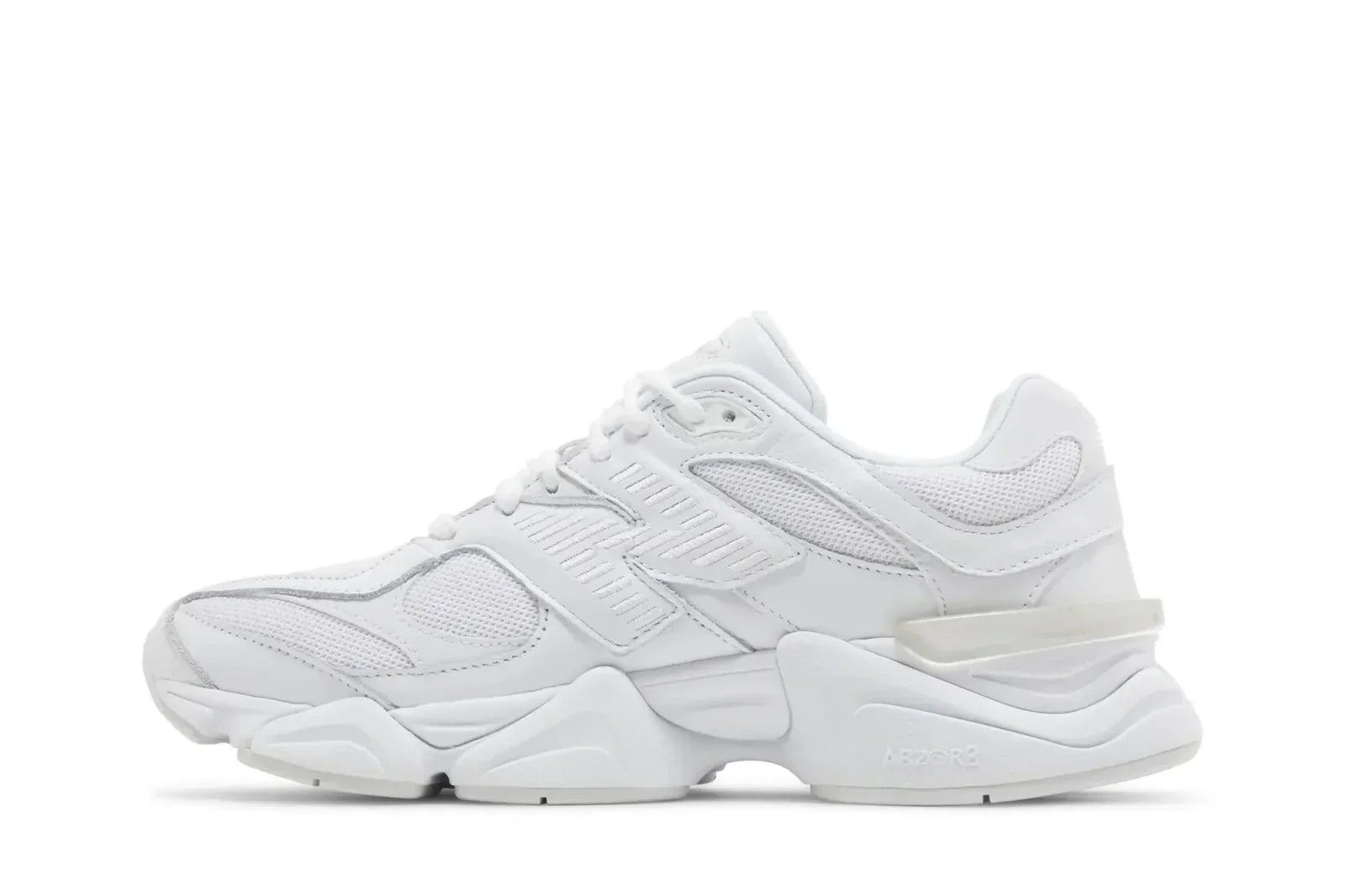 Tênis New Balance 9060 Triple White vista traseira